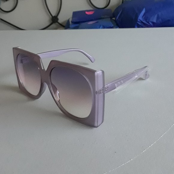 Lilac Mauve Vintage-Inspired, Ombre Lens, Square Frame Sunglasses NWOT - Picture 5 of 5